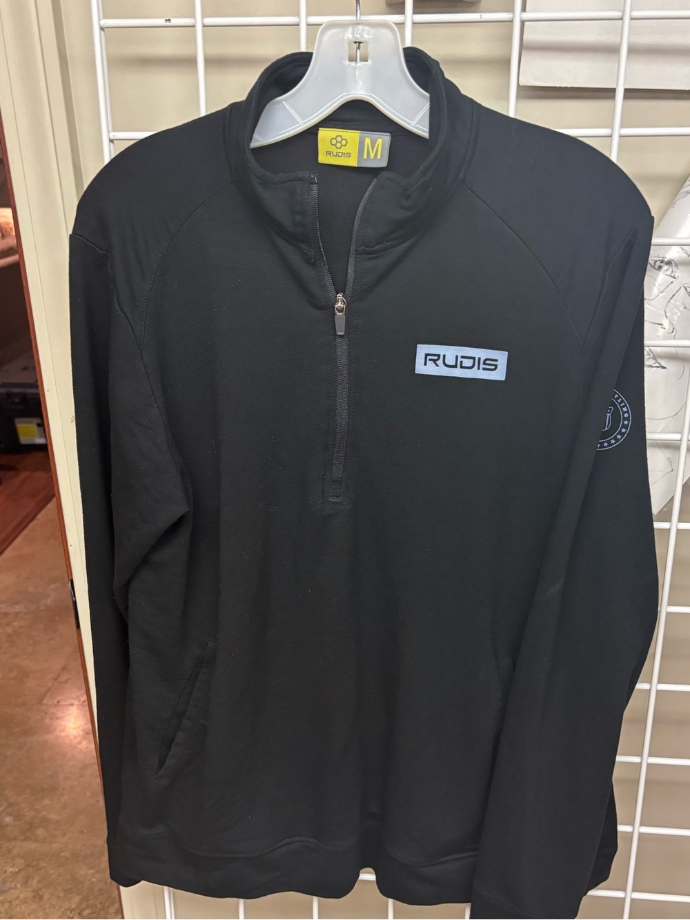 Rudis Wrestling Men’s Performance Quarter Zip Pullover Jacket Medium EUC. Black.